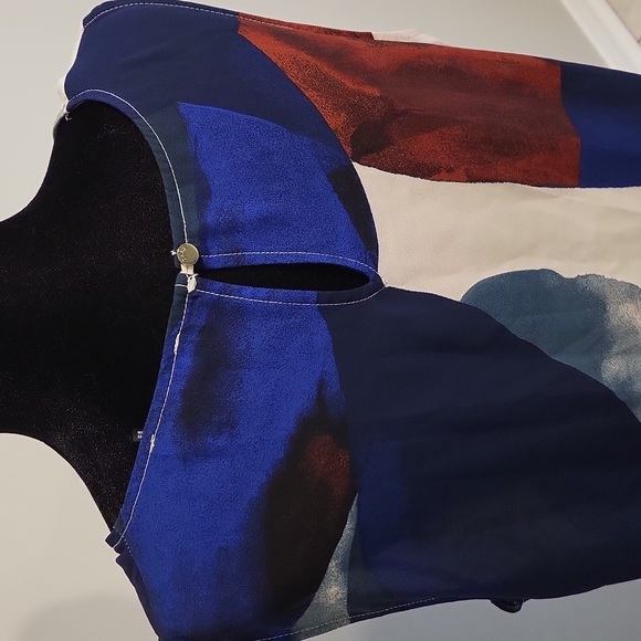 DKNY Ladies Top - Picture 6 of 8